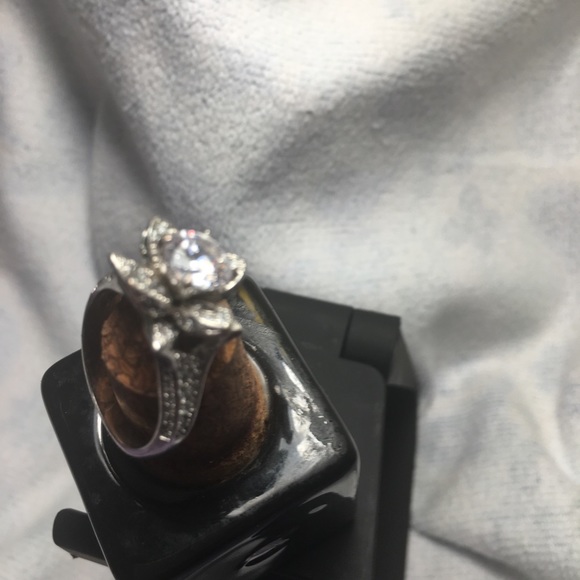 Ring - Picture 6 of 7